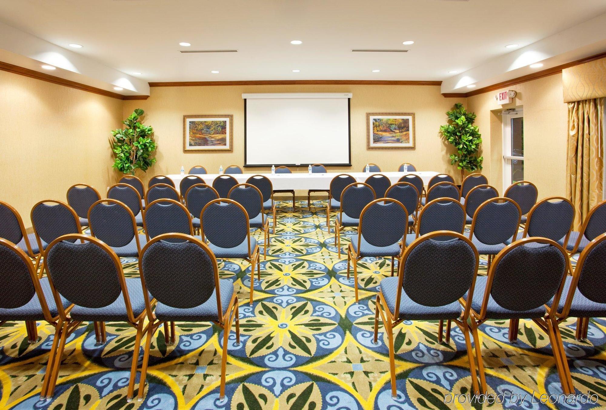 Holiday Inn Express Hotel & Suites Auburn Hills By Ihg Faciliteiten foto