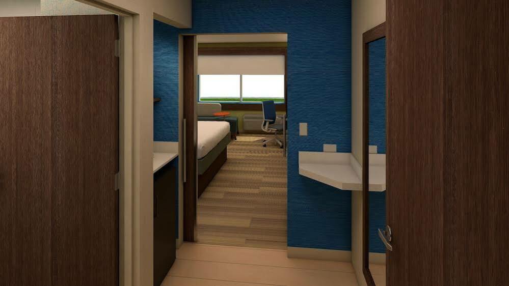 Holiday Inn Express Hotel & Suites Auburn Hills By Ihg Buitenkant foto